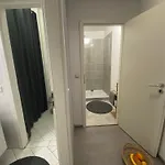 2 Mit Gemeinschaftsraeumen, Tiefgarage *