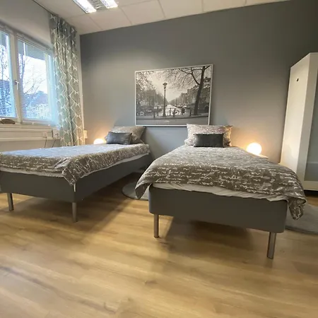 2 Mit Gemeinschaftsraeumen, Tiefgarage Апартаменты *