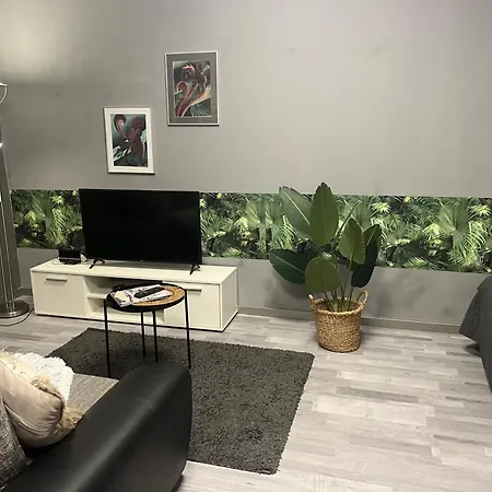 2 Mit Gemeinschaftsraeumen, Tiefgarage Appartement *